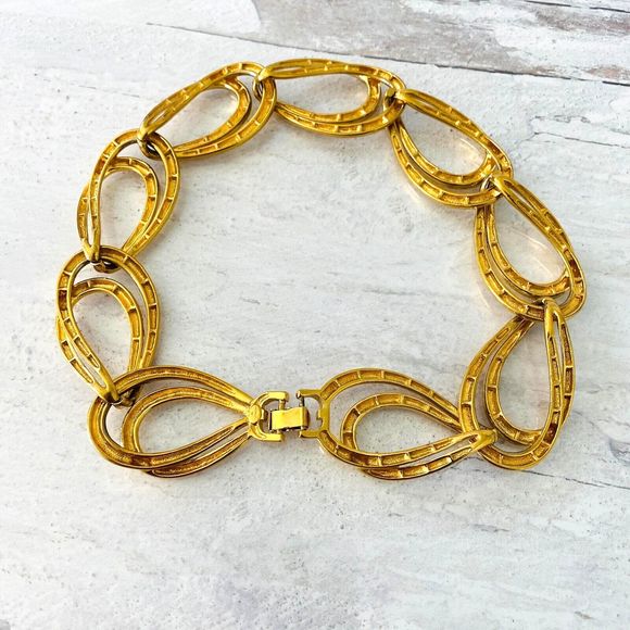 Vintage Rare Givenchy Signed Statement Chunky Link Chain Gold Tone Necklace 17" - Picture 7 of 7